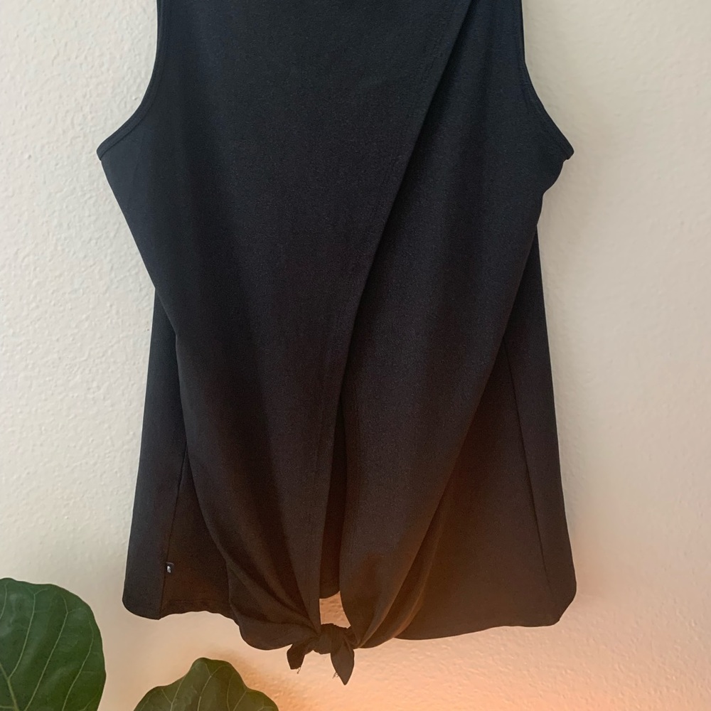 Marika Black Shiny Athletic Tank